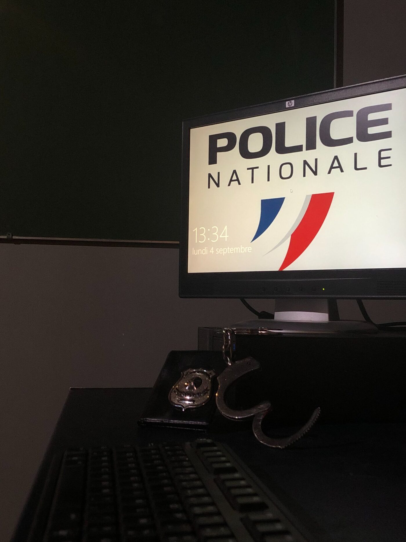 Bureau de police escape game Caen